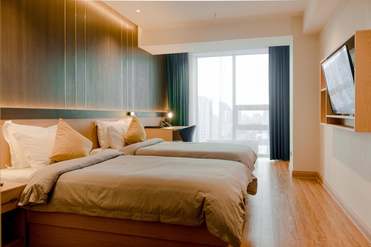 Millennium Plaza Hotel & Mall Oelan-bator Buitenkant foto