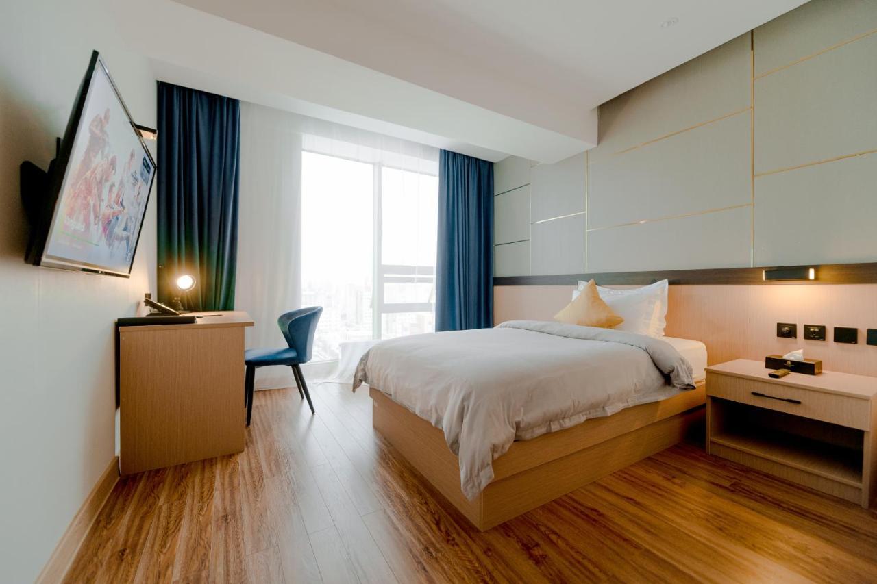 Millennium Plaza Hotel & Mall Oelan-bator Buitenkant foto